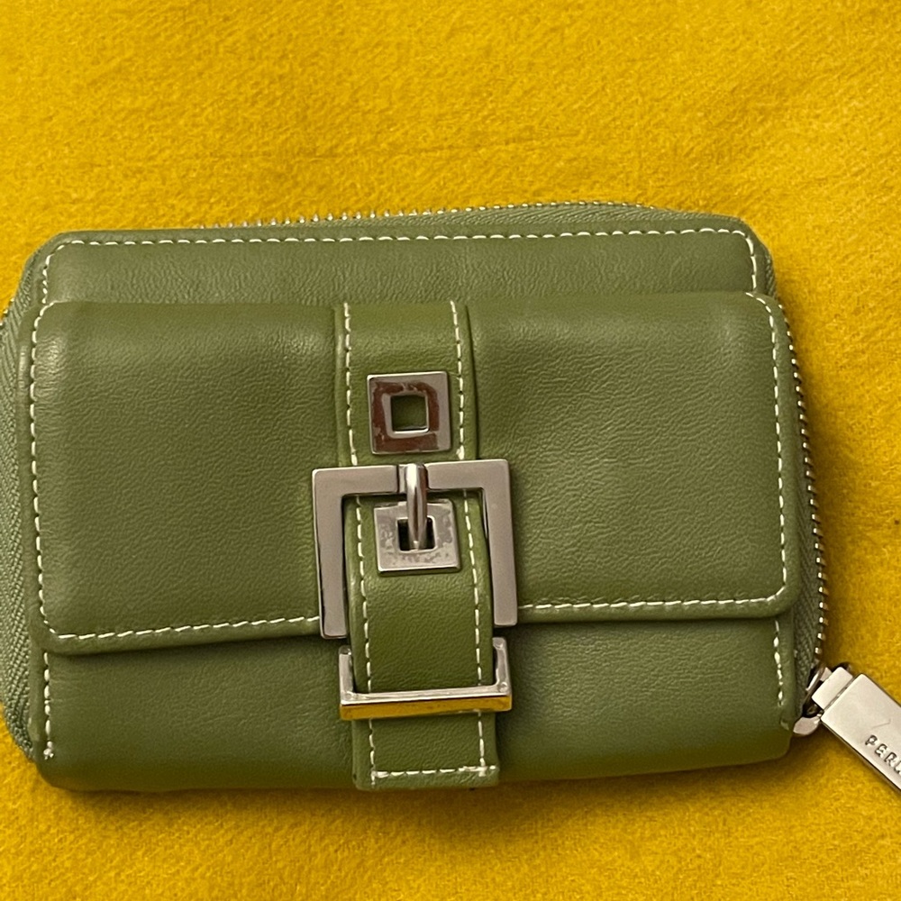 Perlina Green Leather zip around wallet